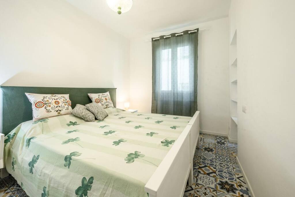 Le Finestre Sul Borgo 2 Apartman Parma Kültér fotó